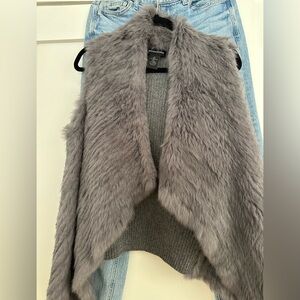 Gray women’s rabbit fur and wool/cashmere vest size small medium